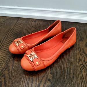 Tory Burch Orange Leather Flats Size 8